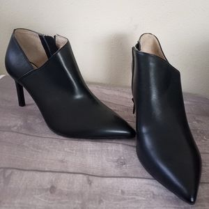 Life Stride soft system ankle heel boots